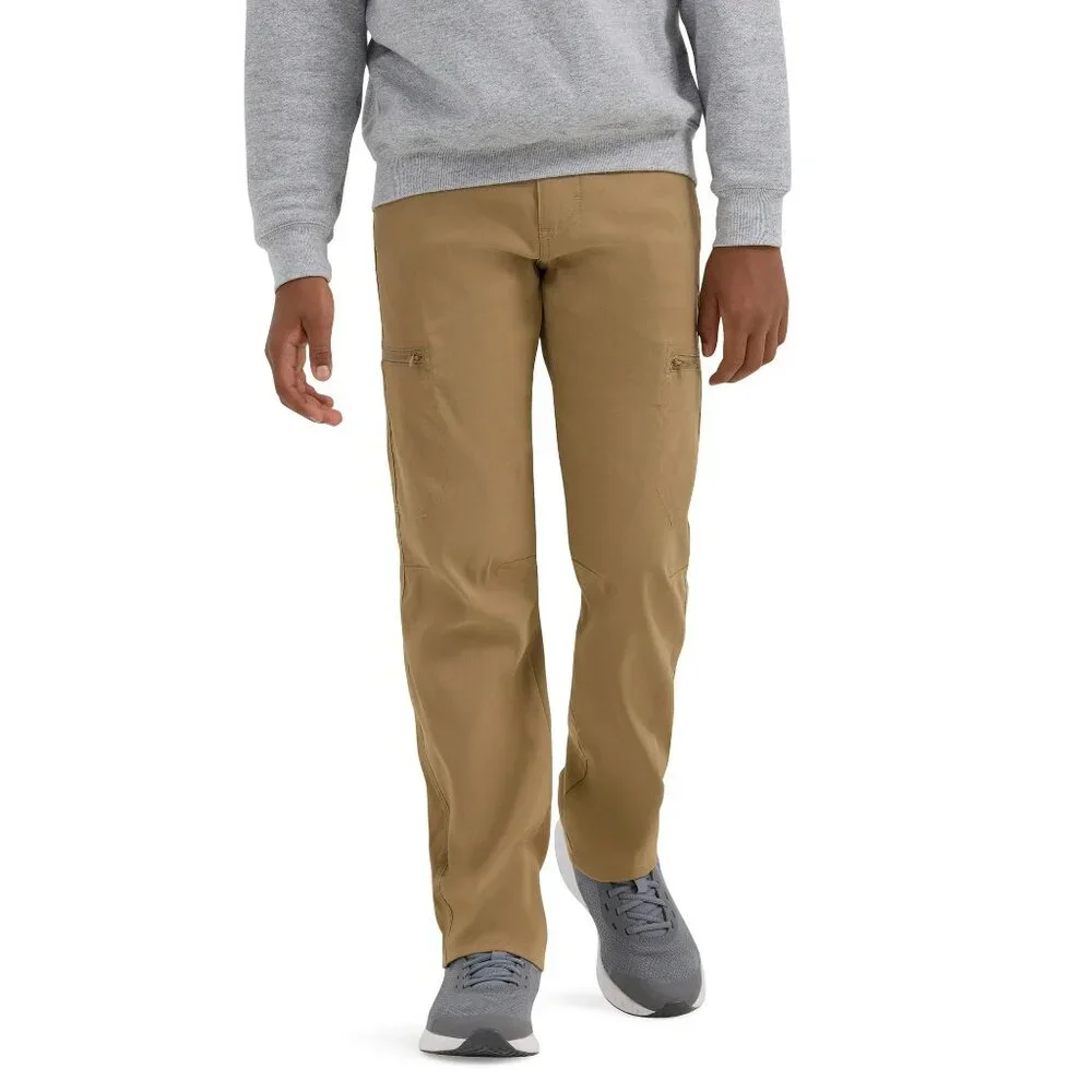 Wrangler Men's Khaki Outdoor Cargo Pants  Size ( 8 Regular)